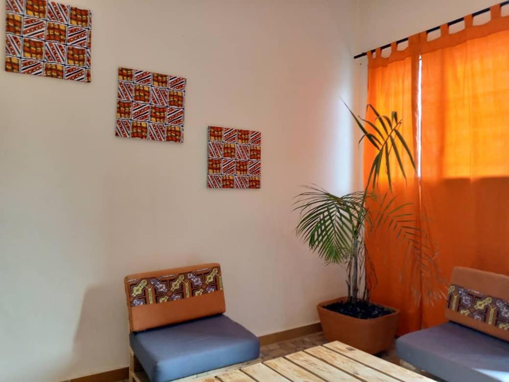 Akwa Guesthouse Cotonou Luaran gambar