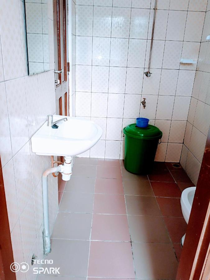 Akwa Guesthouse Cotonou Luaran gambar